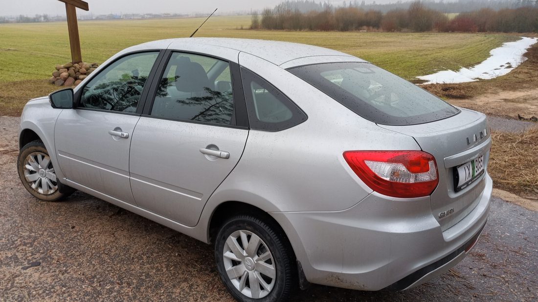 Lada Granta Liftback